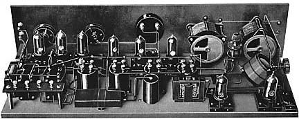 Superhetrodyne tube type radio receiver